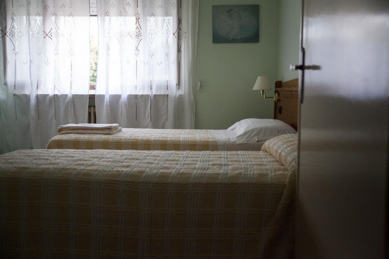 Hotel Trieste Pontelongo ภายนอก รูปภาพ